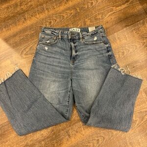 Daze Women's Cropped Blue Jeans